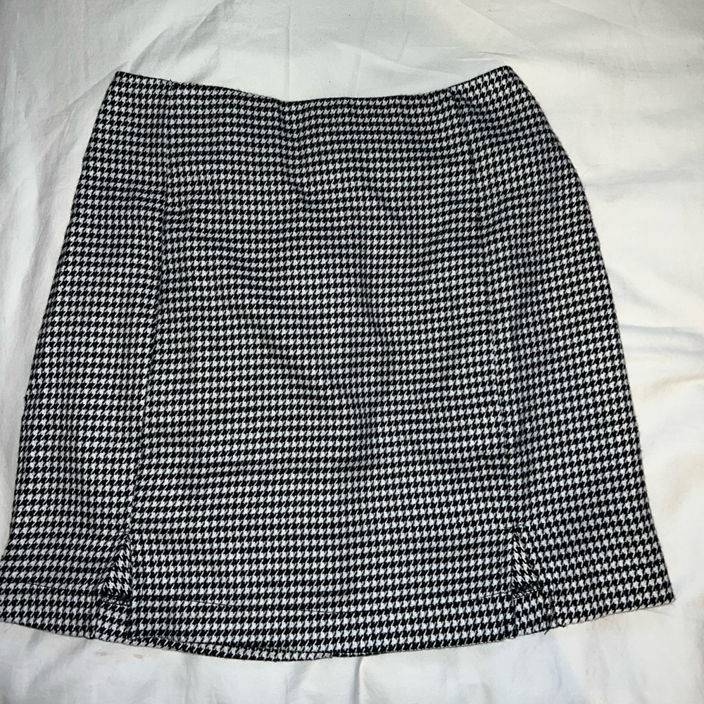 houndstooth holiday skirt 😍